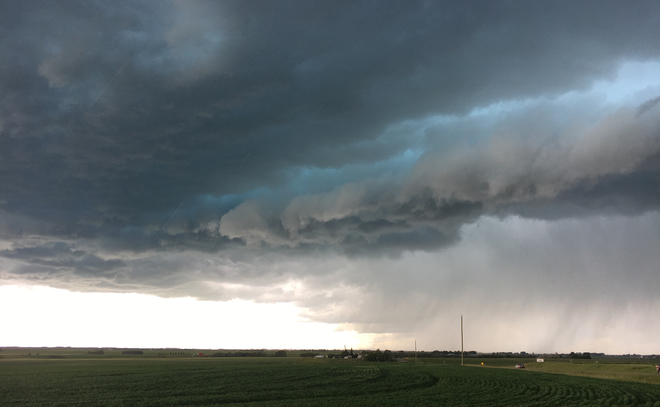 Thunderstorm Didsbury, Alberta, CA