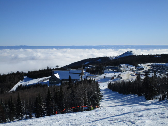Massif au dessus des nuages Québec, QC