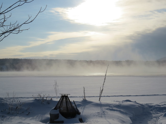 Beau matin. Lac Magog, Québec