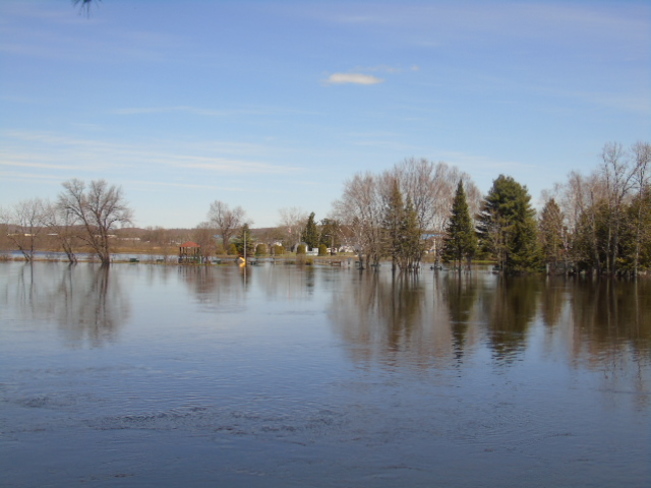 Inondation Ferme-Neuve en date d'aujourd'hui. Ferme-Neuve Municipalite, 12 Rue, Ferme-Neuve, QC