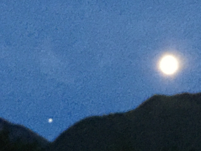 Jupiter and 3/4 Moon of Earthâ€™s. Procter, British Columbia | V0G 1V0