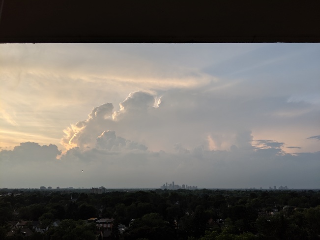Storm clouds Toronto Yonge-Eglinton, ON