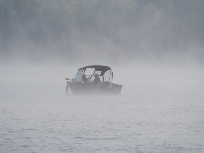 Brouillard sur le Lac TÃ©miscouata Dégelis, Québec, CA