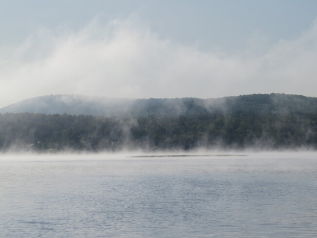 Brouillard Lac Magog, Québec