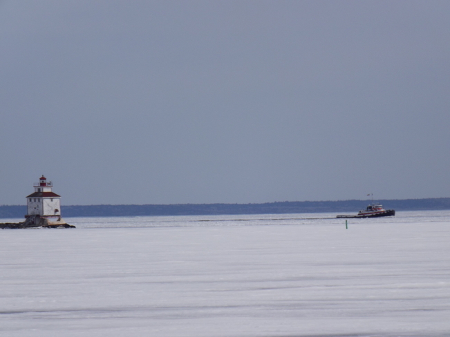 HARBOUR TUG on its way HOME Saul Laskin Dr, Thunder Bay, ON P7B, Canada