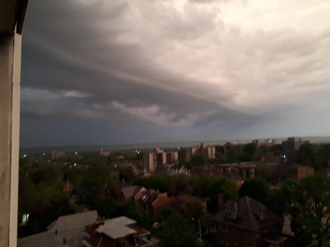 Early morning storm approaching Hamilton, ON