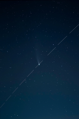 International Space Station flies past Comet NEOWISE Brampton, ON