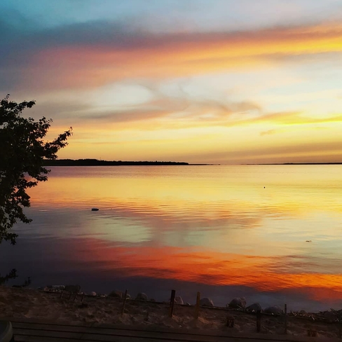Beautiful Sunrise Turtle Lake South Bay, SK