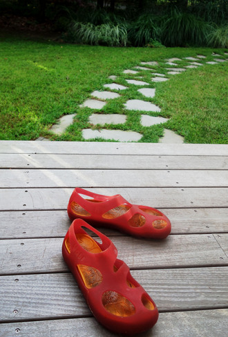 sandales sur le patio Shelter Island, État de New York, États-Unis