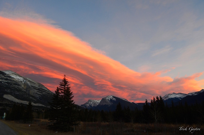 Chinook Sunsets Canmore, AB