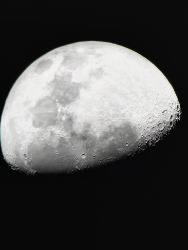 Lune vue par 103x de magnification Montréal, QC