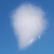 nuage en forme de goutte d eau!
