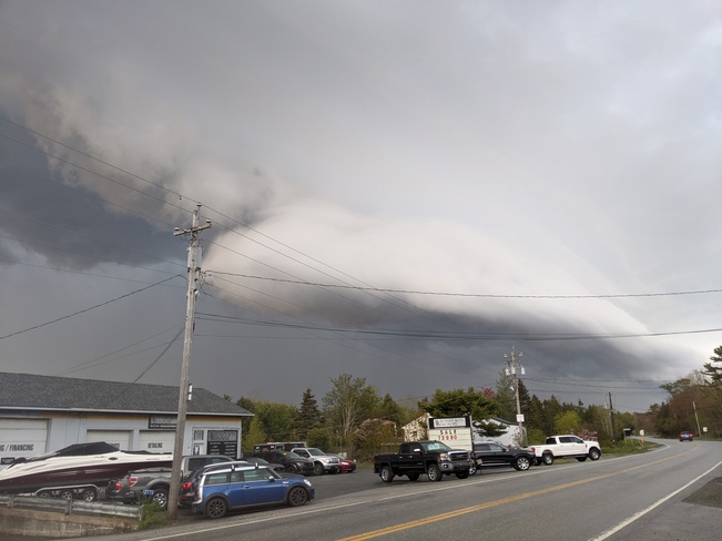 Crazy storm cell Boutiliers Point, NS