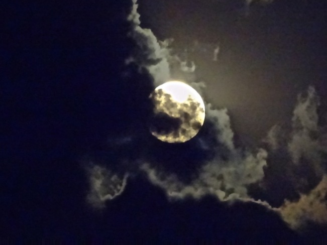 Pleine lune des fleurs et super lune Boucherville, QC