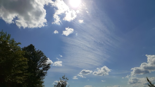 Cirrus clouds Dunvegan, ON