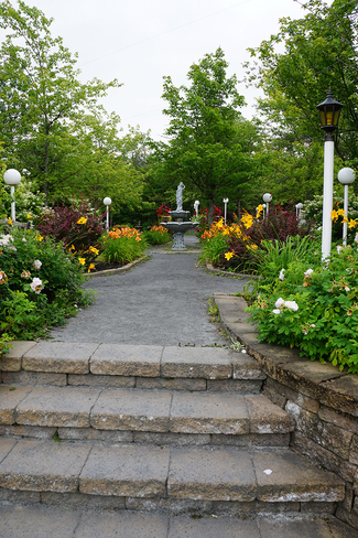 Jardin Saint-Séverin, Québec, CA