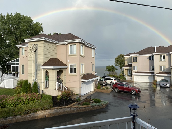 Full rainbow Vaudreuil-Dorion, Quebec | J7V 0H5