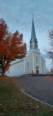 mon église en automne Saint-Gilles, QC
