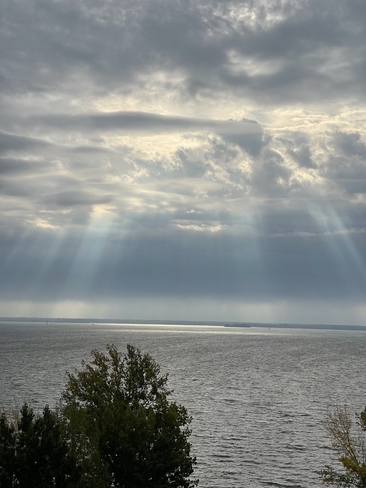 Rayons Pointe-Claire, Quebec, CA