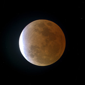 Éclipse de lune partielle, de Sherbrooke, Québec, Canada