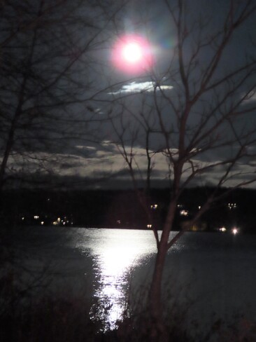 Pleine Lune Lac Magog, Québec