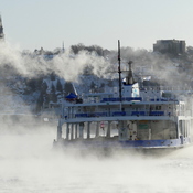 Matinée glaciale à Québec autour et près du fleuve St-Laurent ,température -28.