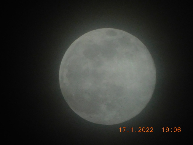 Jan 17, 2022. Full Moon Toronto, ON