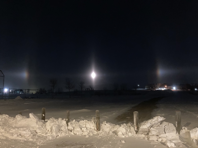 Moon Dogs ? Estevan, Saskatchewan, CA