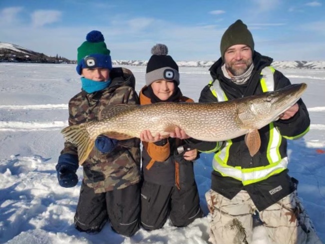 Ice fishing Saskatchewan Craven, SK