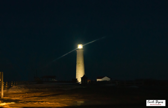 Le phare dans la nuit (Cap-des-Rosiers) Boulevard de Saint-Majorique, Gaspé, QC