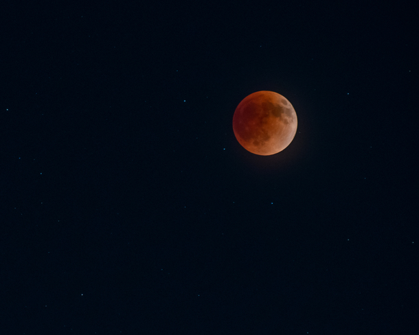 Lunar Eclipse May 15-16 2022 Kingston, ON