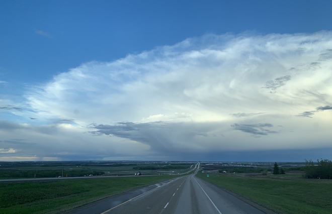 Anvil Cloud Grande Prairie, Alberta, CA