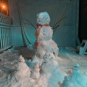 Snowmen Build