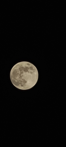 tonights moon taken with my cell Whitby, ON