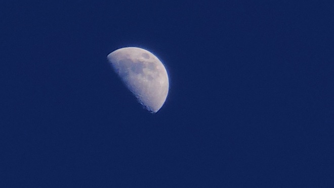 Moon Tonight 7:45 Orillia, ON