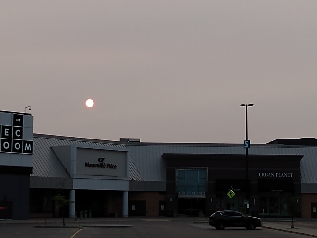 Smoke from Alberta forest fires London, ON