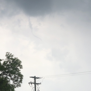 Small funnel cloud started, lasted a minute and dissapated