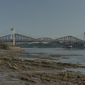Ponts de Québec à marée basse