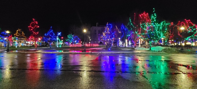 Magical Christmas Lights on the Square in Goderich Goderich, ON