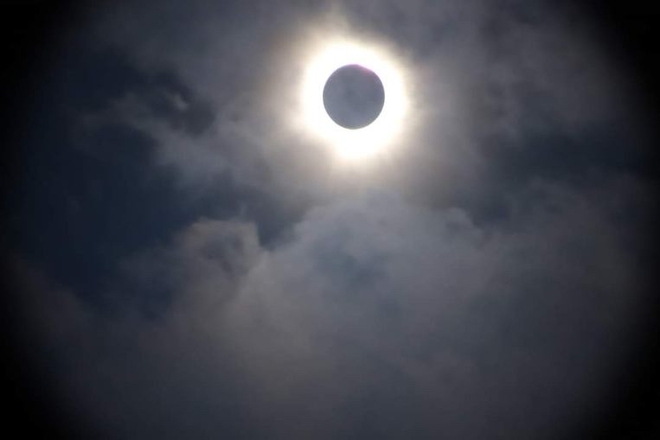 Eclipse Hamilton, Ontario, CA