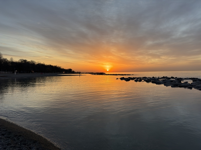 Kew Beach Sunrise Toronto, Ontario | M4E 2P1