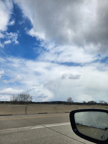 Funnel Cloud? Zoom in Oakville, ON