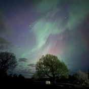 “Aurora Splendor: Dazzling Display