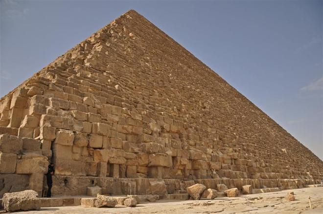 Great Wonder of the Ancient World El-Giza, Egypt
