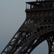 Lune Bleue et tour Eiffel
